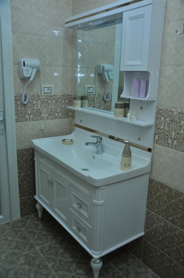 Rusel Hotel Баку Экстерьер фото