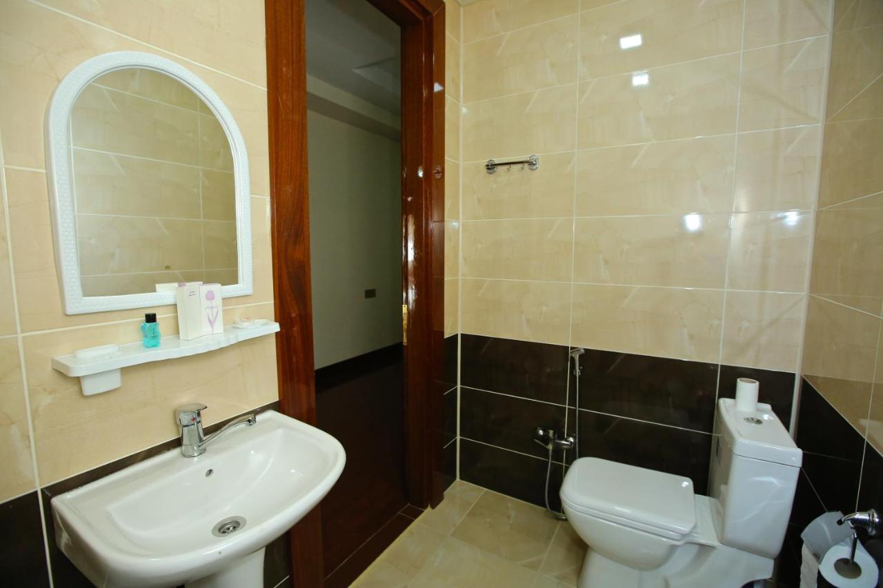 Rusel Hotel Баку Экстерьер фото