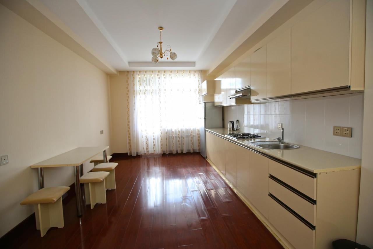 Rusel Hotel Баку Экстерьер фото